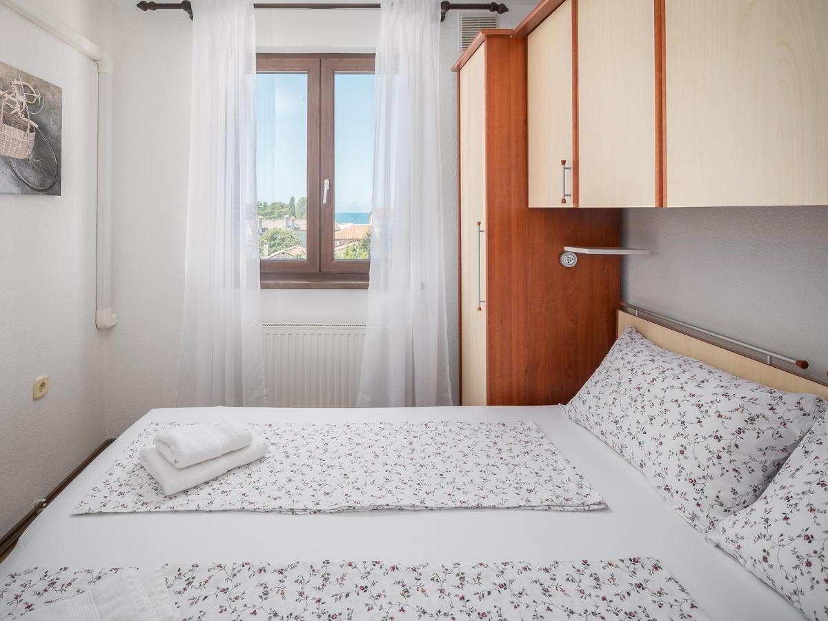 Apartments Spadici Porec Exterior photo