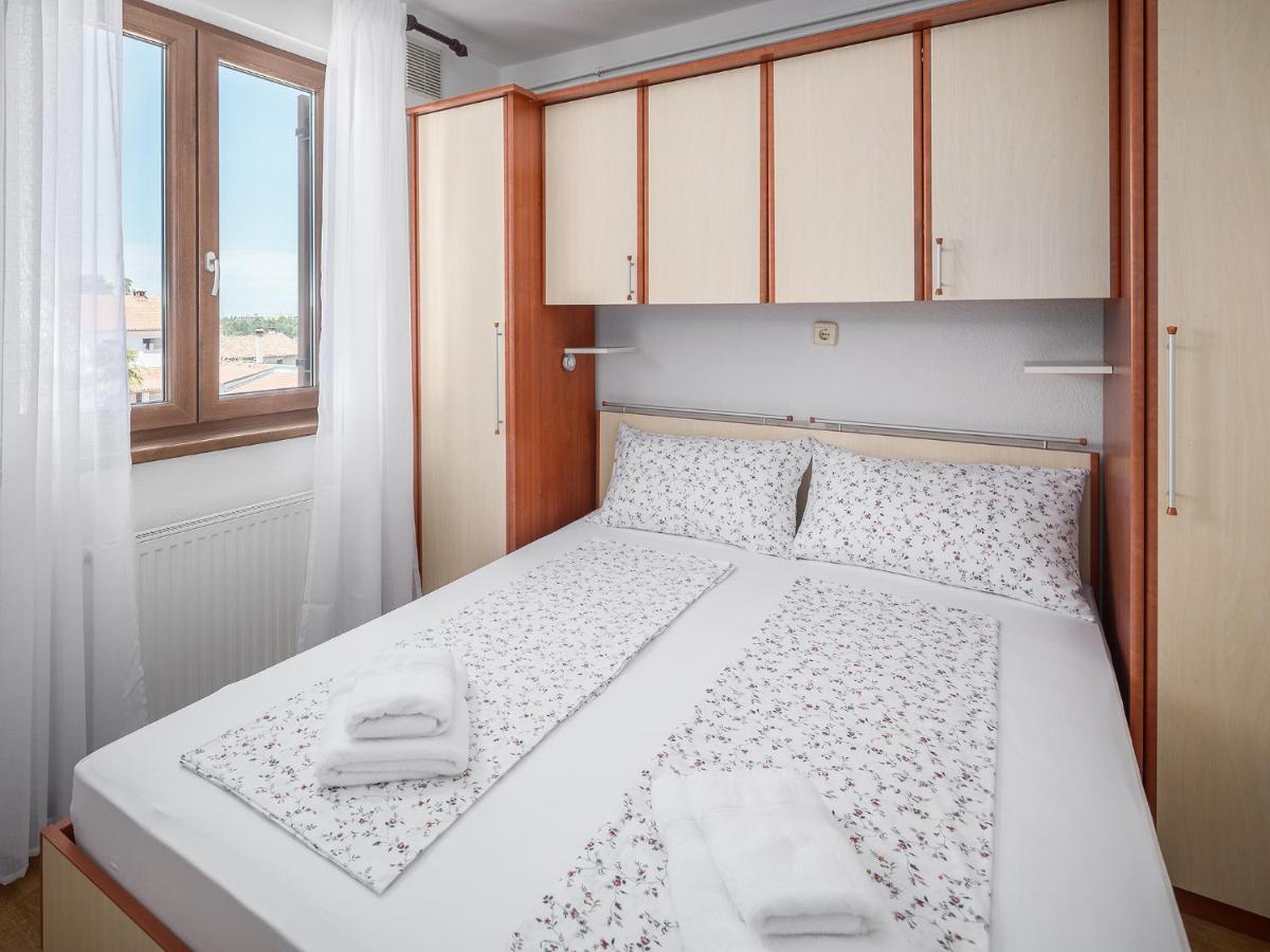 Apartments Spadici Porec Exterior photo