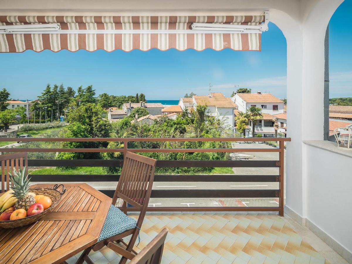 Apartments Spadici Porec Exterior photo