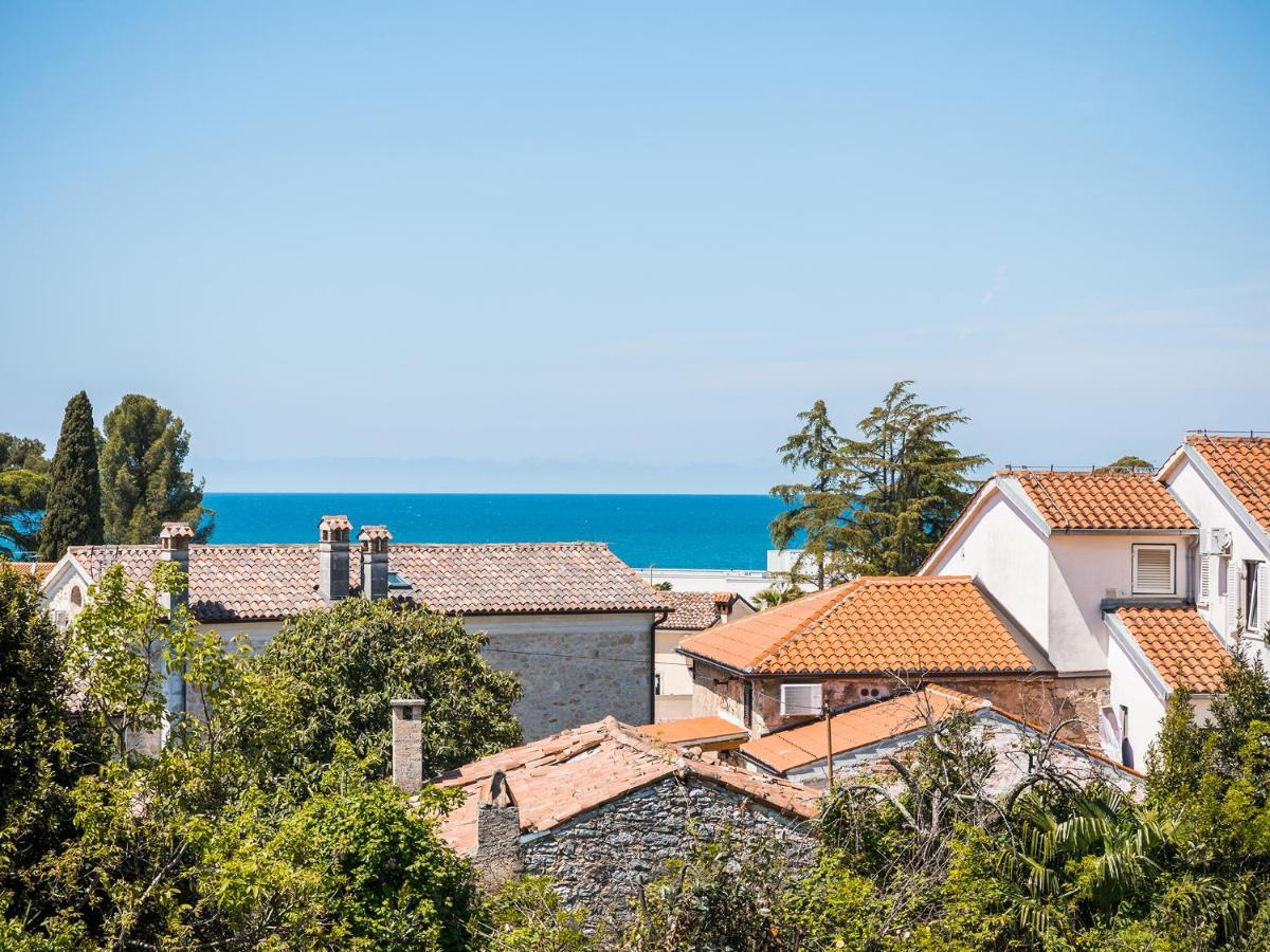 Apartments Spadici Porec Exterior photo