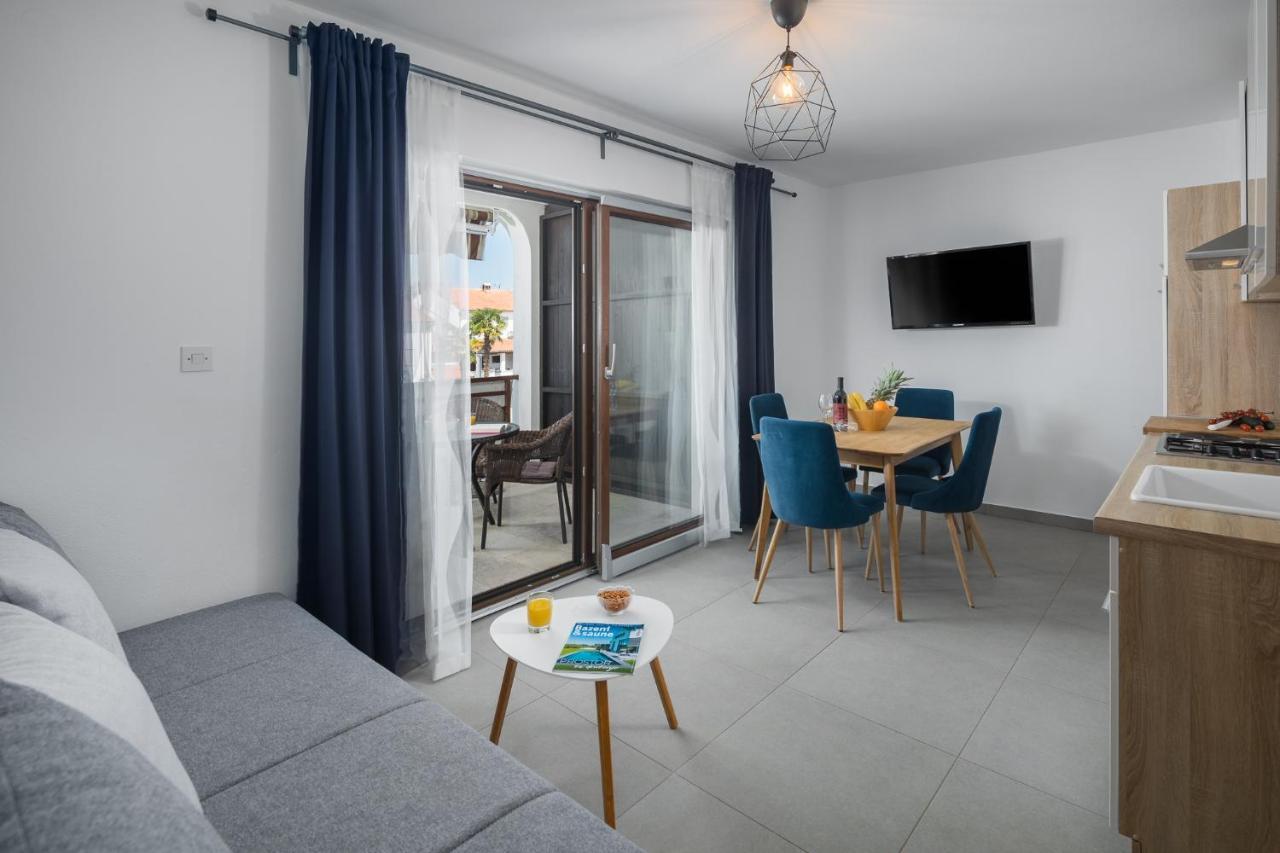 Apartments Spadici Porec Exterior photo