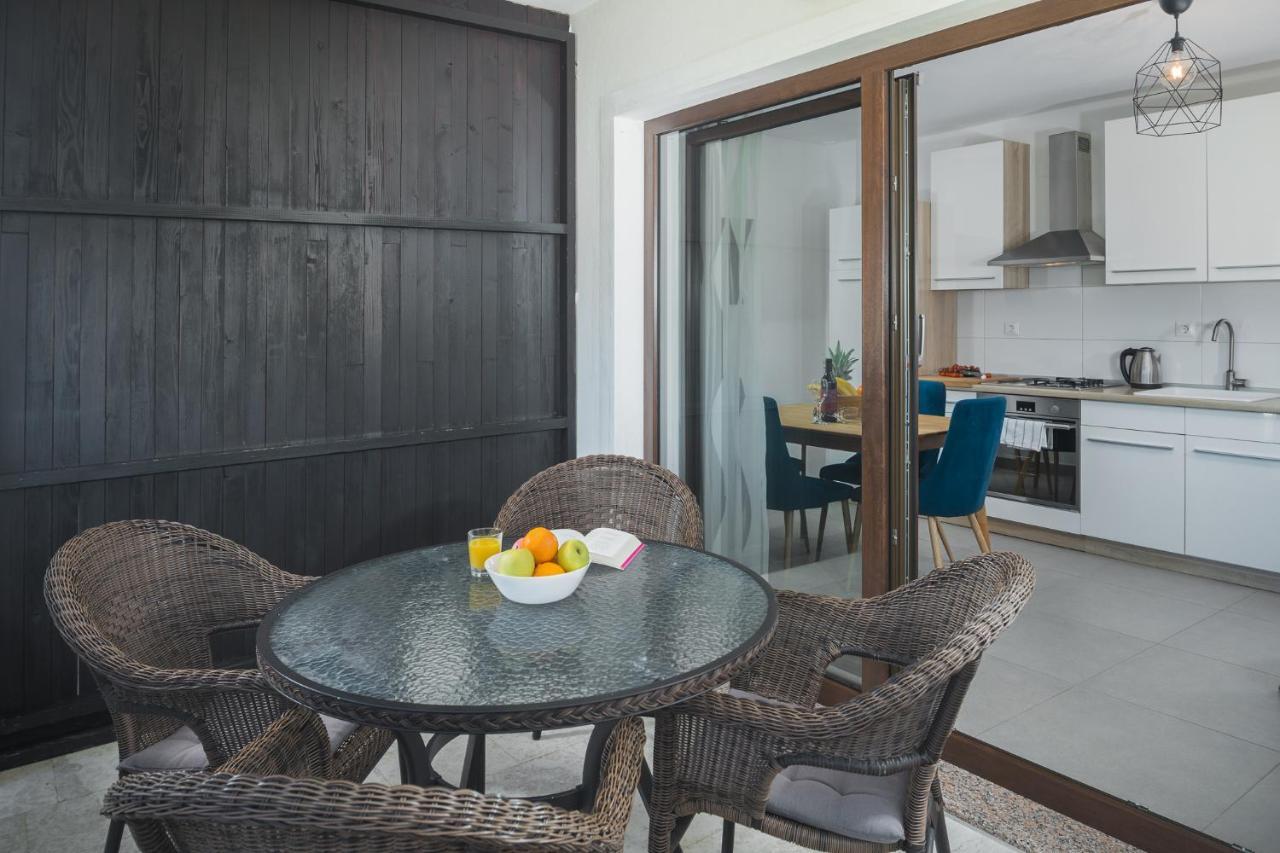 Apartments Spadici Porec Exterior photo