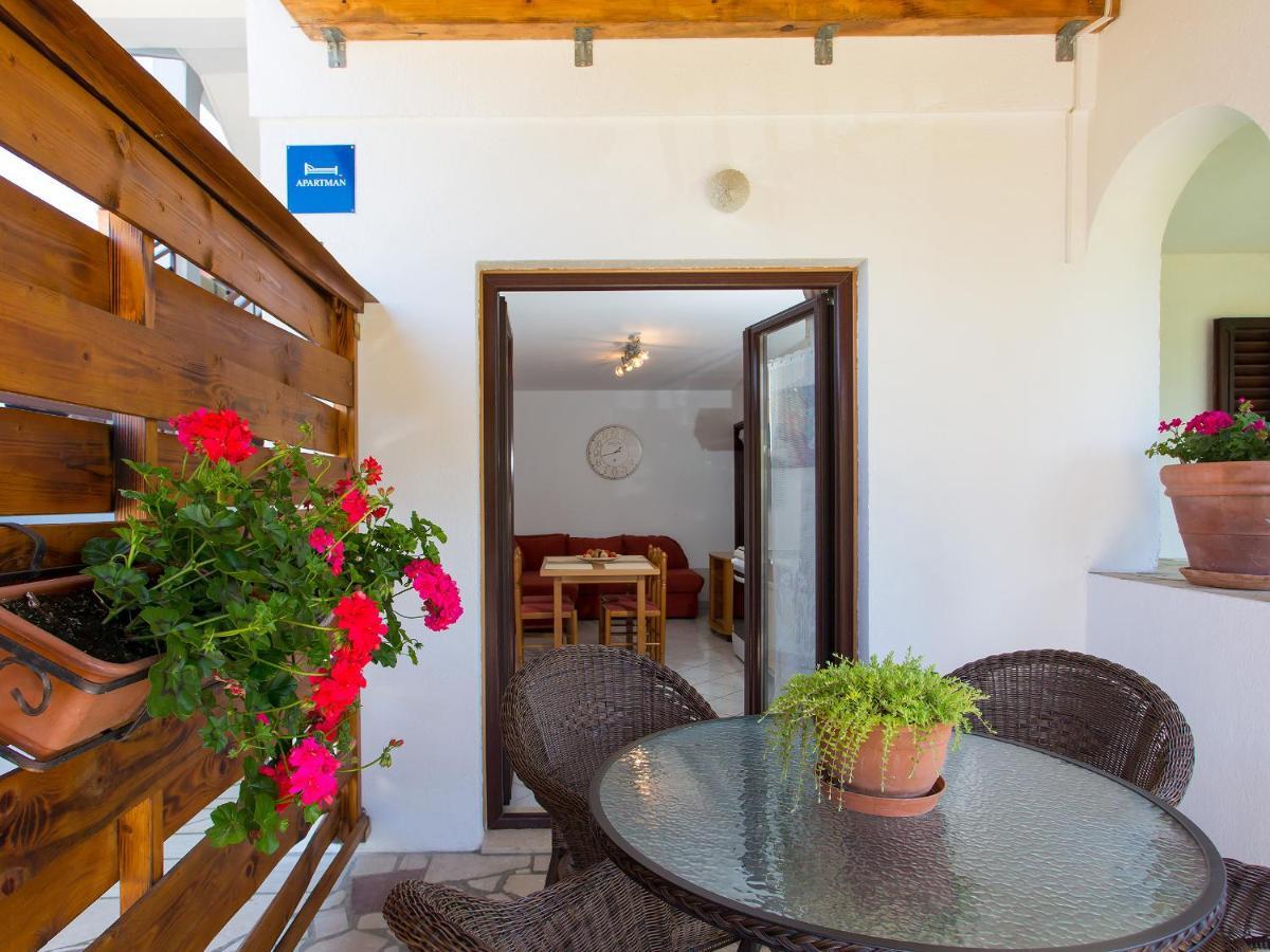 Apartments Spadici Porec Exterior photo